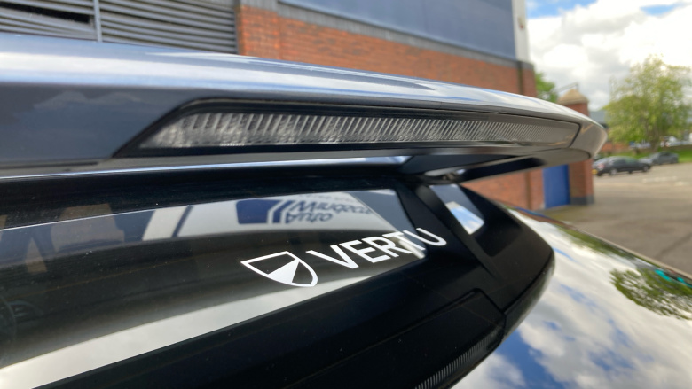 Toyota C-HR 1.8 Hybrid Design 5dr CVT Hybrid Hatchback